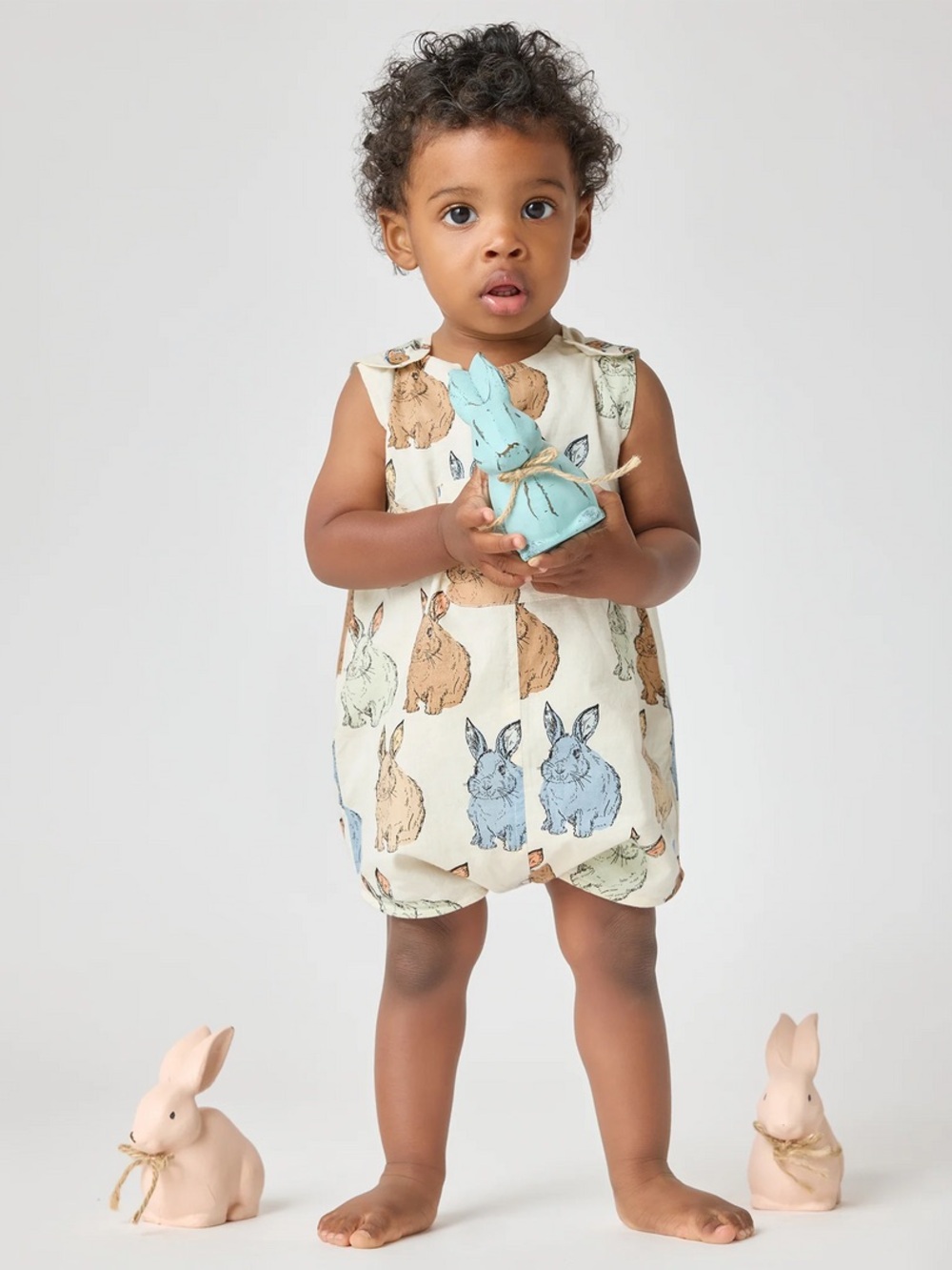 PINK CHICKEN
BABY BOYS NOAH JUMPER - BLUE VINTAGE BUNNIES 18-24 mo